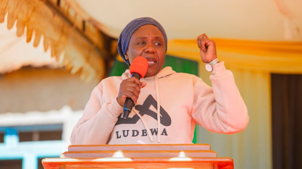 WAZIRI DKT. GWAJIMA APONGEZA UTEKELEZAJI WA MIRADI YA MAENDELEO LUDEWA, AHIMIZA WANANCHI KUCHANGAMKIA FURSA ZA KIUCHUMI NA KUIMARISHA MAADILI