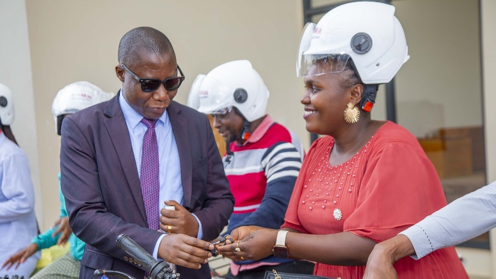 MAAFISA MAENDELEO YA JAMII WAASWA KUTUNZA PIKIPIKI.