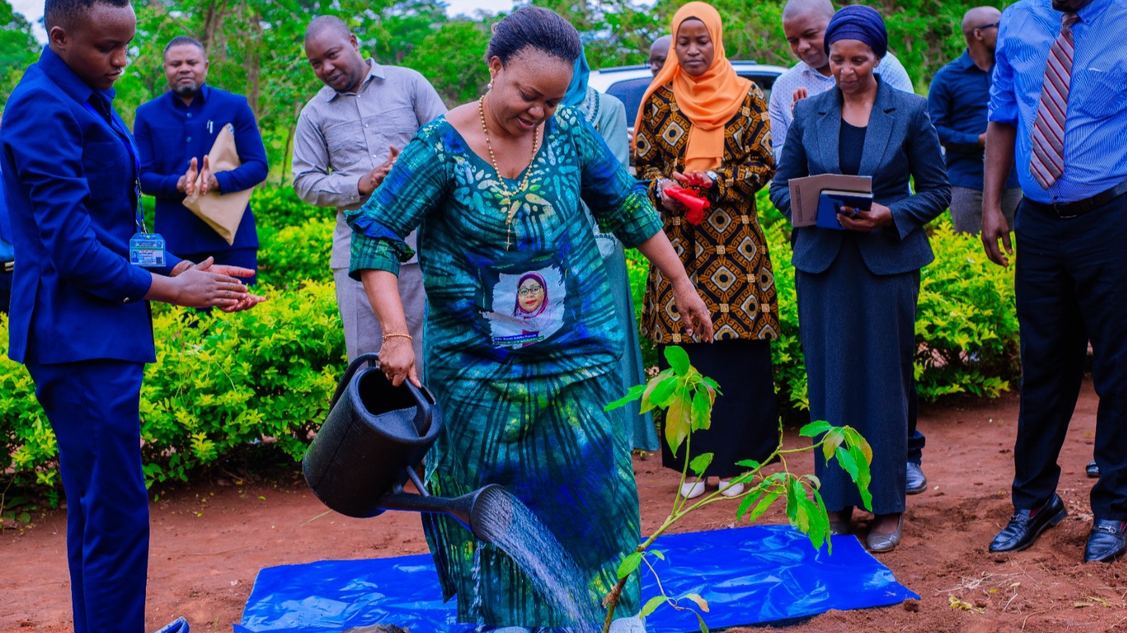 MAHUNDI AKAGUA MIRADI MLALE, ASISITIZA UZALENDO NA UTUNZAJI MIUNDOMBINU