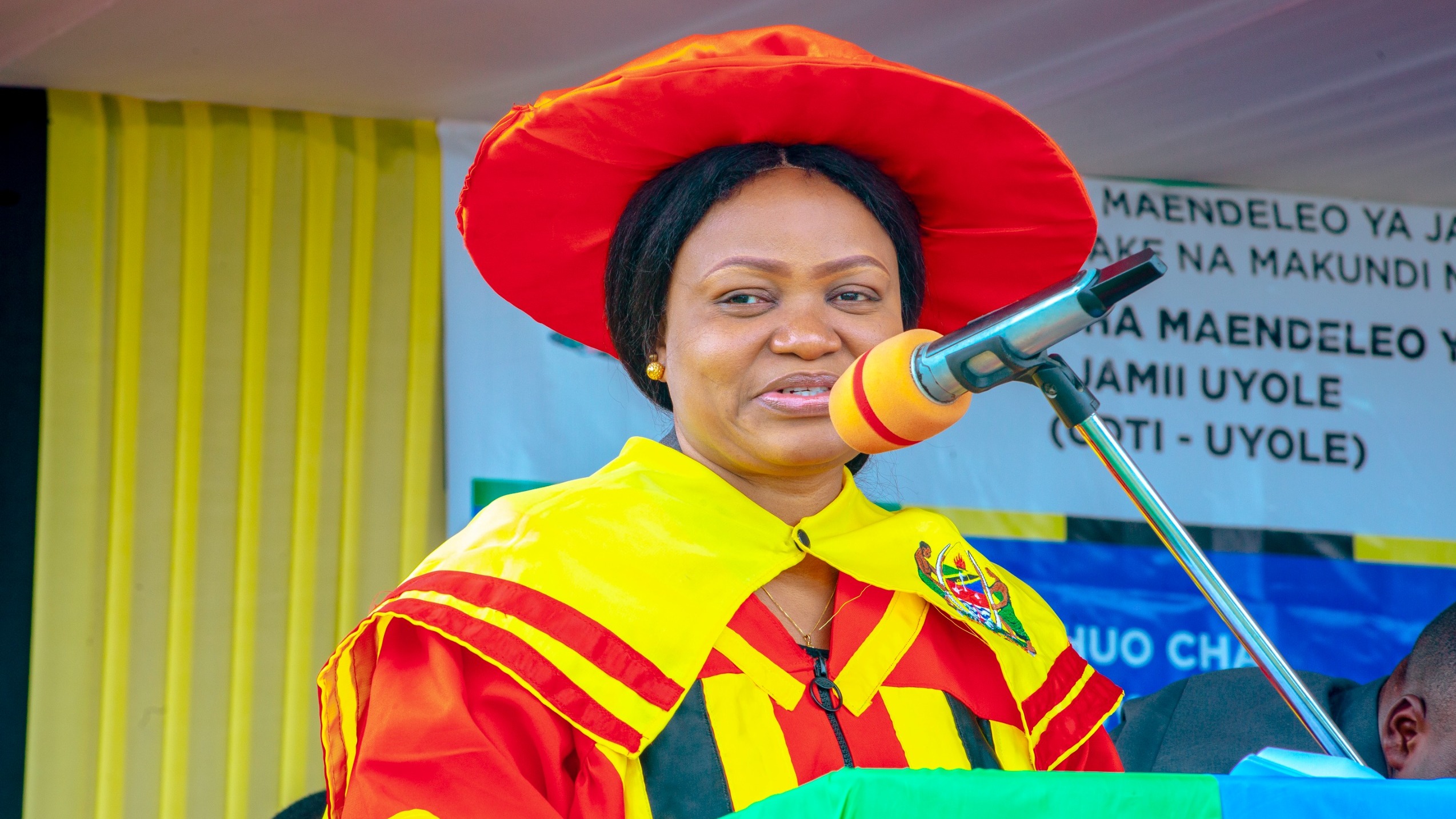 ‎MAHUNDI AHIMIZA WAHITIMU MAENDELEO YA JAMII KUTATUA CHANGAMOTO ZA JAMII